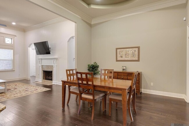 Building Photo - 100 Flora Springs Dr