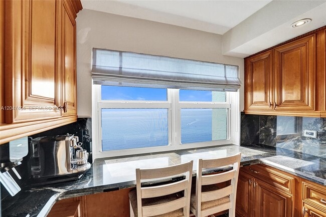 Building Photo - 1201 S Ocean Dr