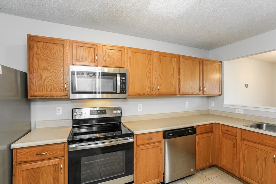Building Photo - 2539 Redland Ln