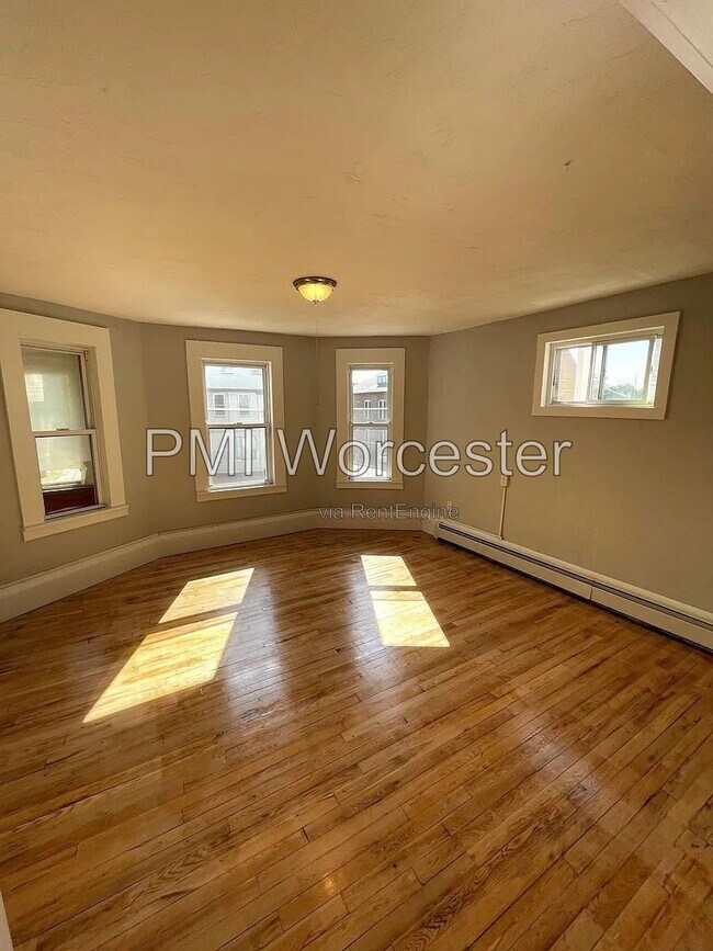 Building Photo - 25 Almont Ave