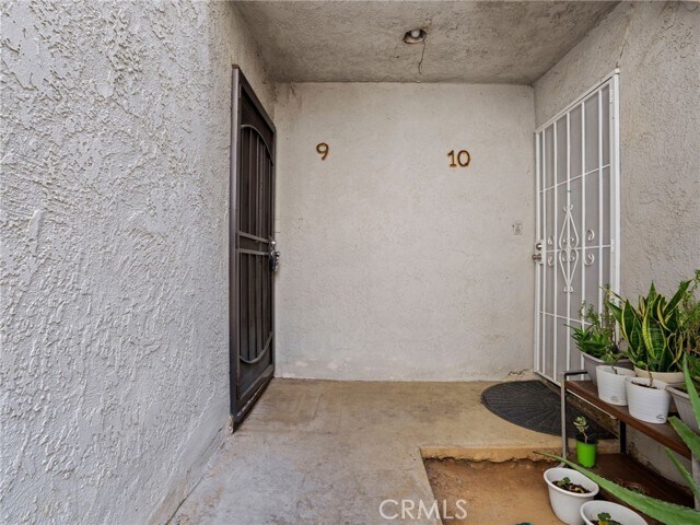 Building Photo - 7247 Milton Ave