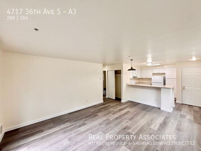Building Photo - 4717 36th Ave S