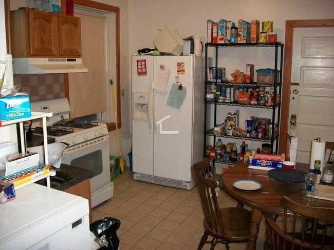 Building Photo - 149 Thorndike St