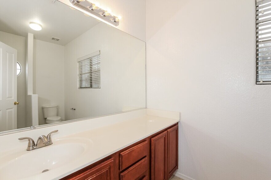 Building Photo - 15311 N 159th Dr