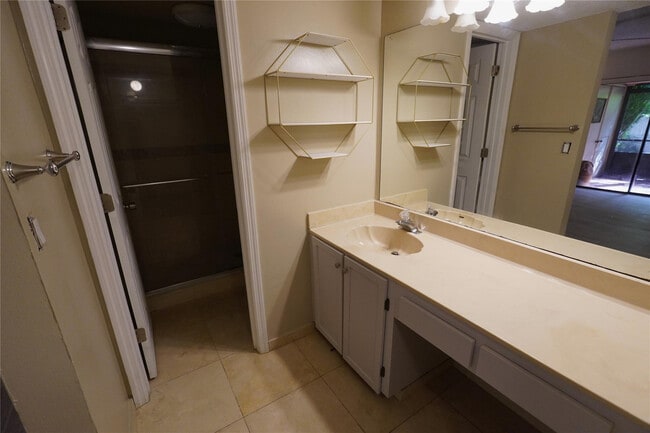 Building Photo - 11521 NW 10th St