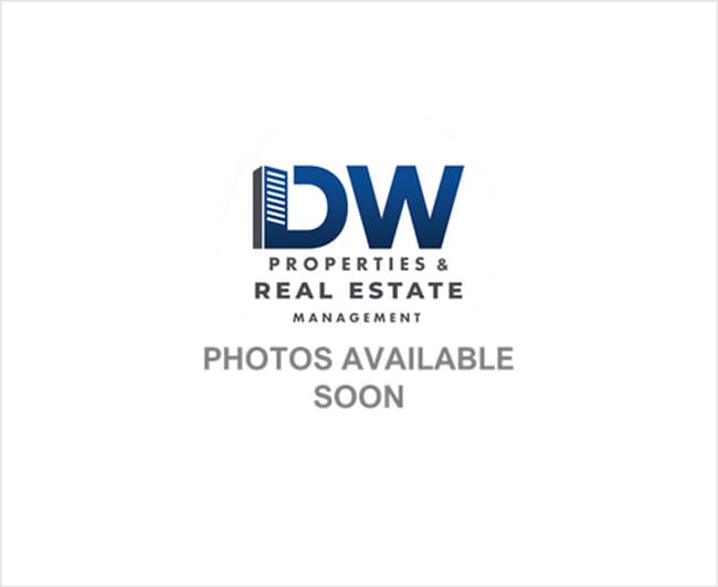 Building Photo - Spacious House Centrally Located