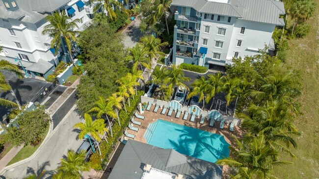 Building Photo - 250 NE 3rd Ave