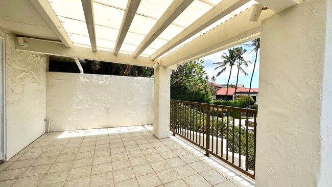 Building Photo - 3643 Diamond Head Rd