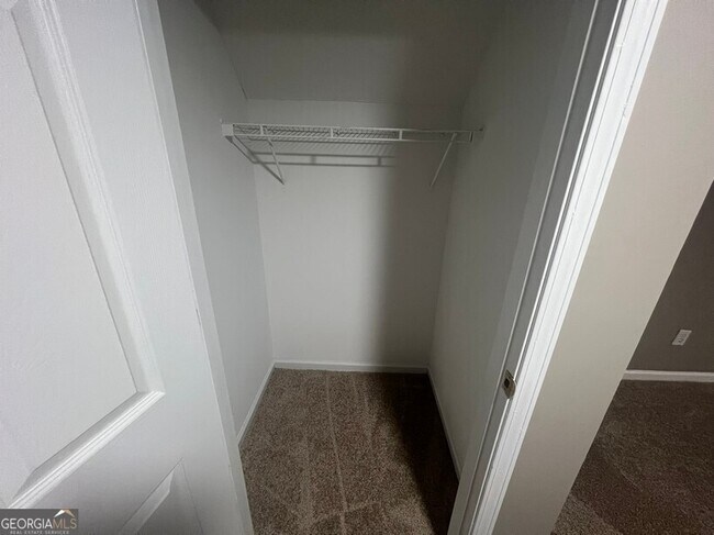 Building Photo - 115 Falcon Ridge Dr