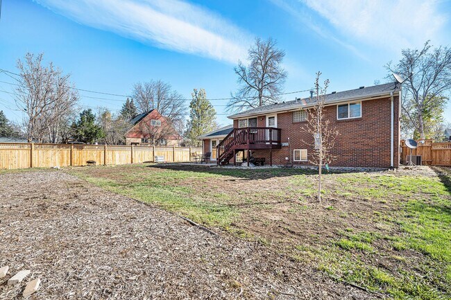 Building Photo - Updated Single-Family Home in Arvada