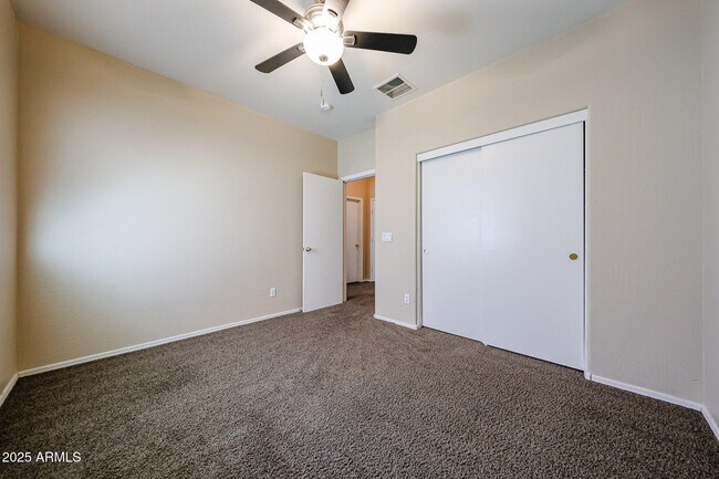 Building Photo - 44115 Askew Dr