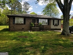 Building Photo - 46 North Dr