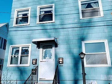 Building Photo - 193-195 Mt Hope St