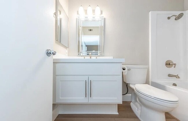 Building Photo - 28107 Caldaro