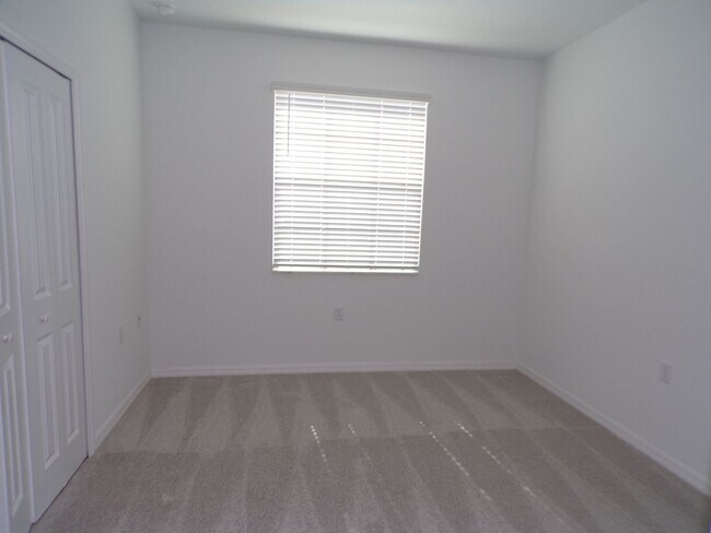 Building Photo - Brand New 3/2/2 Heritage Landing Condo