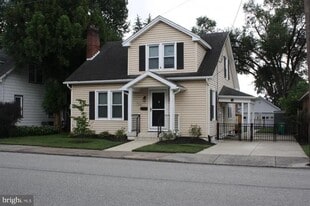 Building Photo - 262 F St