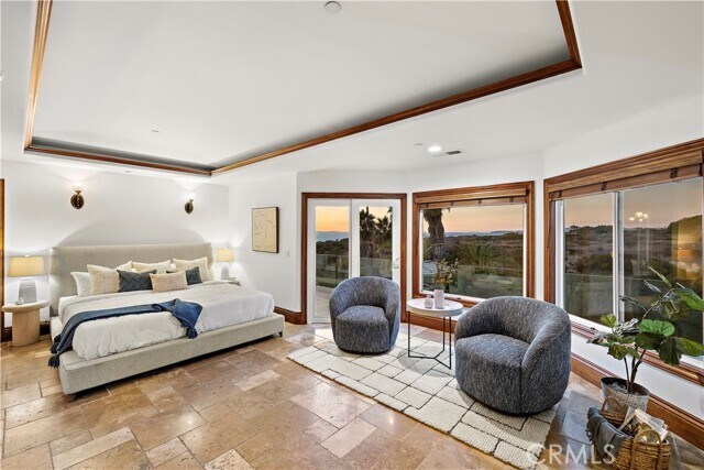 Building Photo - 3811 Vista Blanca
