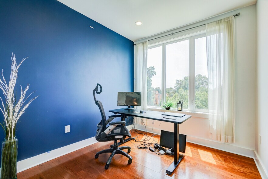 Third Bedroom - 800 21st St NE