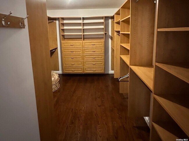 Building Photo - 57A Hillwood Dr