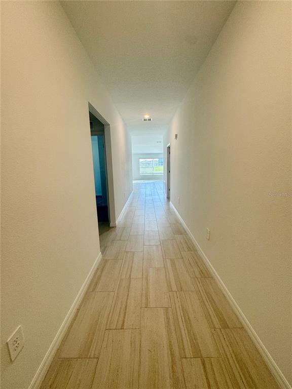 Building Photo - 8828 Bay Leaf Dr