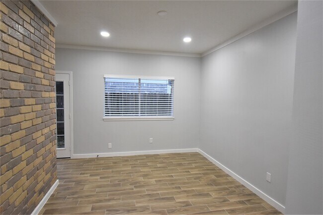 Building Photo - 18058 Brooknoll Dr