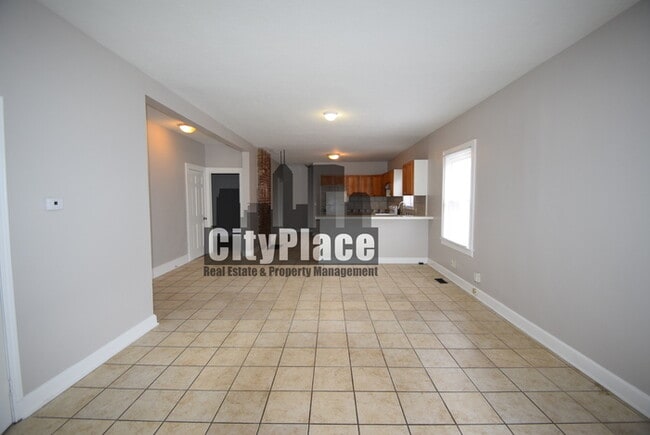 Building Photo - 1602 Spruce St