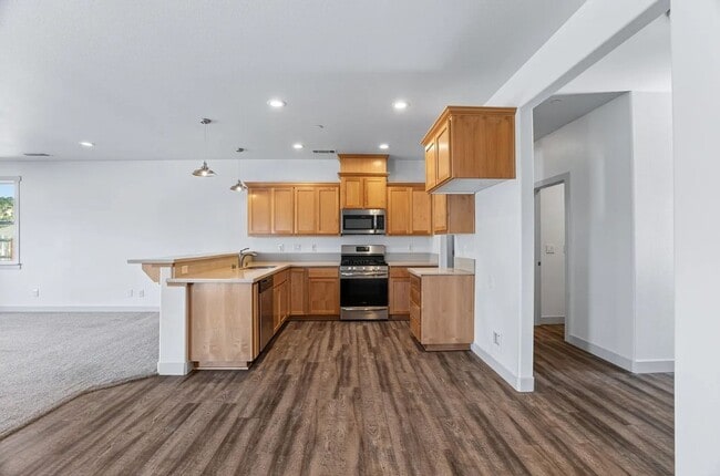 Building Photo - Lake California Home with 2 Car Garage and...