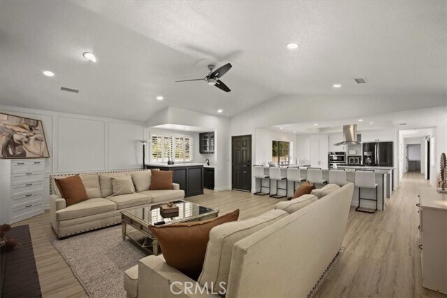 Building Photo - 5087 Granada Ct