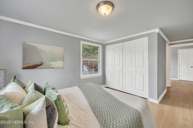 Building Photo - 1232 Hamilton St