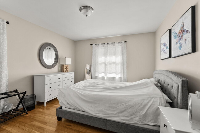 Building Photo - 131 Greenbriar Rd