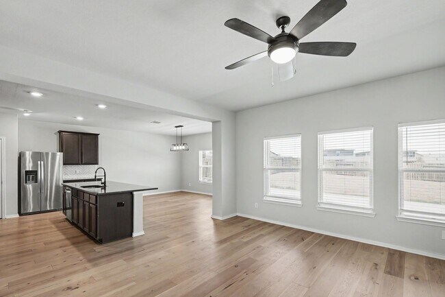 Building Photo - 4 Bed, 2.5 Bath Home in Hightop Ridge with Open Floor Plan