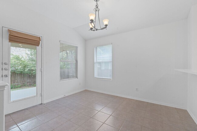 Building Photo - Immaculate 3 Bedroom, 2 Bath Home on Corner Lot in Cedar Park