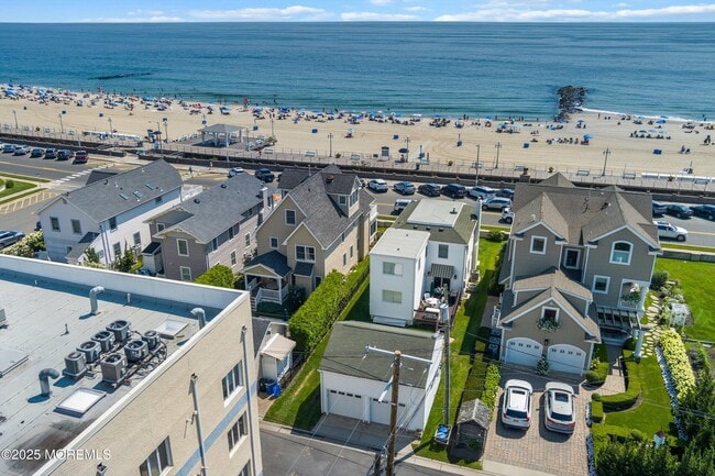 Building Photo - 305 Ocean Ave