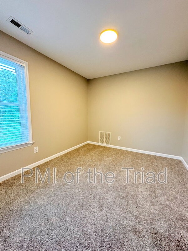 Building Photo - 3900 Hunt Chase Ct