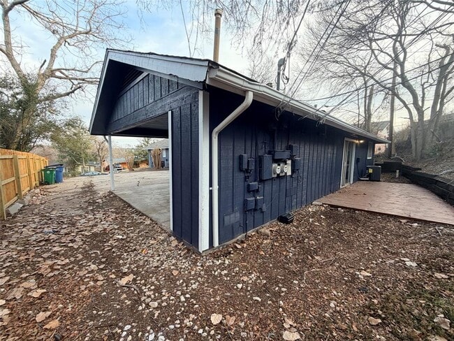 Building Photo - 4302 Scottsdale Rd