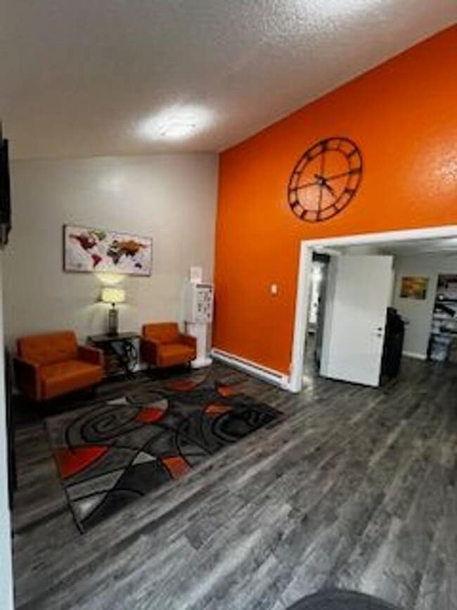 Building Photo - 4480 E Pikes Peak Ave