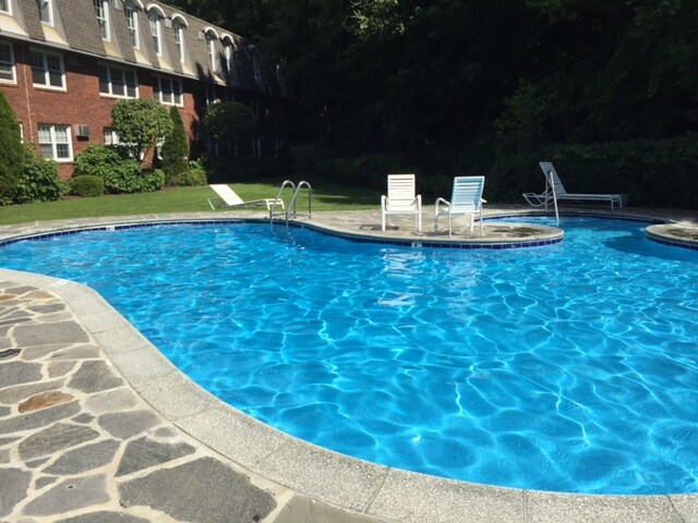 Building Photo - 34 Padanaram Rd