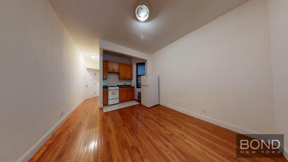 Building Photo - 228 E 36th St