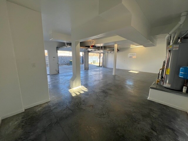 Building Photo - 1336 White Ave