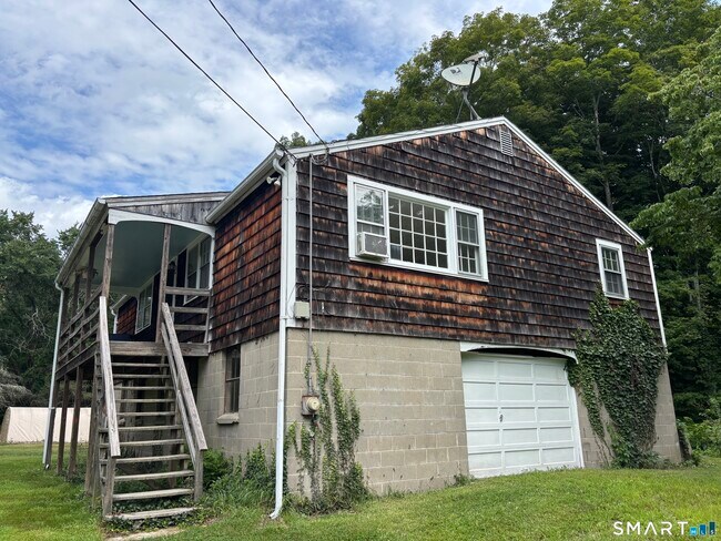 Building Photo - 30 Hopyard Rd