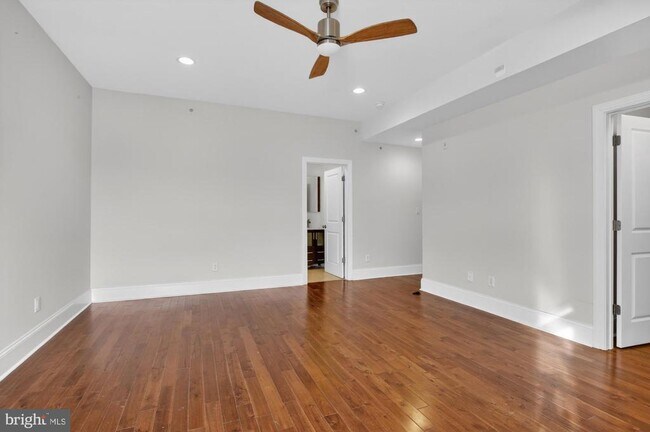 Building Photo - 946 N 2nd St