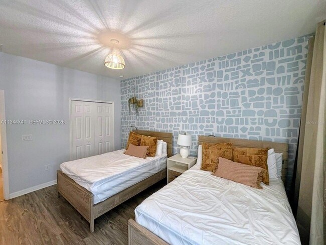 Building Photo - 4445 Shiva Loop