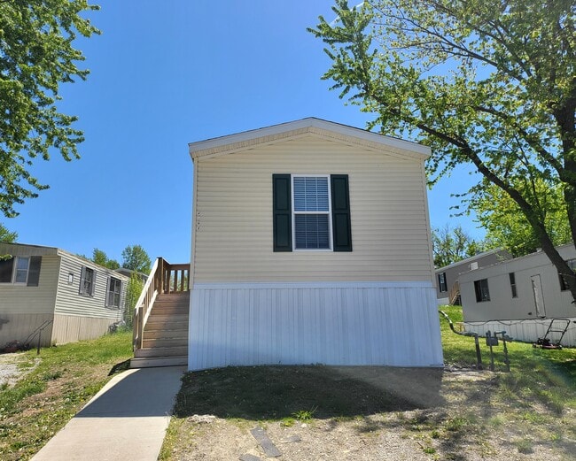Building Photo - 2307 Aspen St