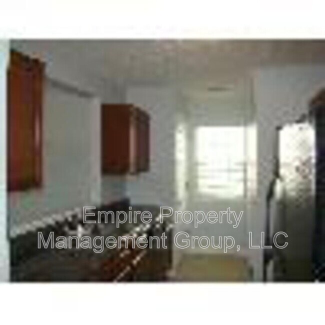 Building Photo - 401 Dukes Hill Rd