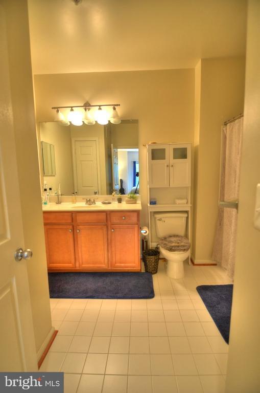 Building Photo - 1501 North Point Dr