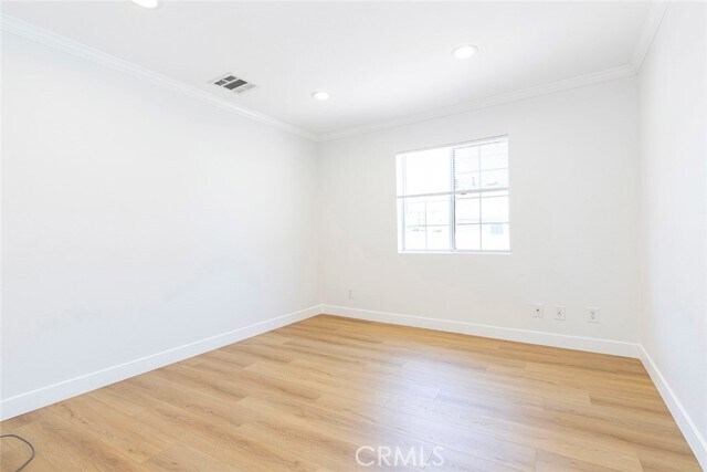 Building Photo - 10531 Greenburn Ave