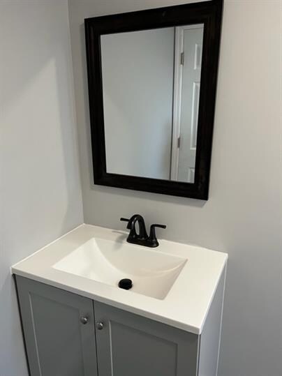 Building Photo - 254 Stewart Ave