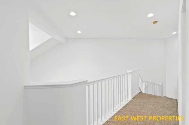 Building Photo - 42 Burlingame