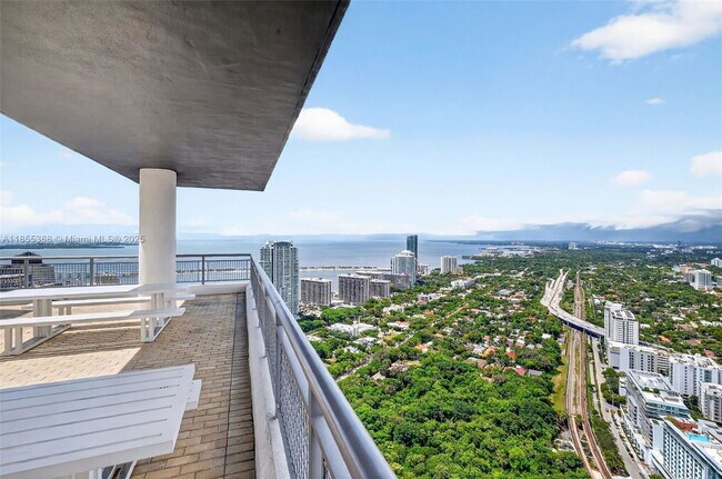 Building Photo - 60 SW 13th St