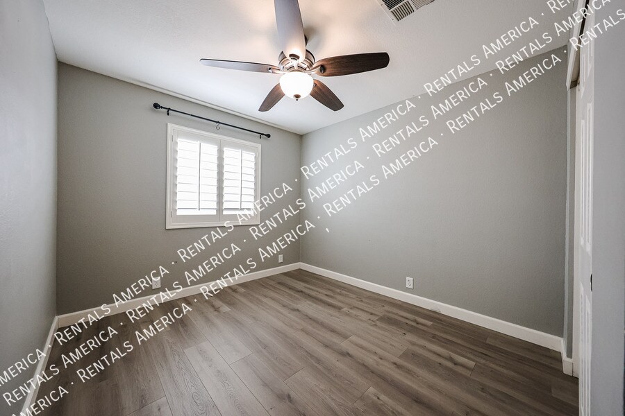 Building Photo - 3922 W Morelos St